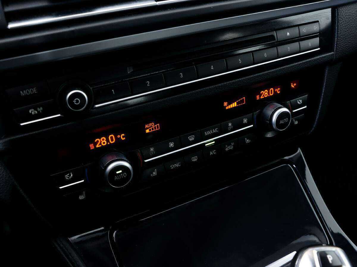 Б/У БМВ 5 серии 2013 года. Фото: #17