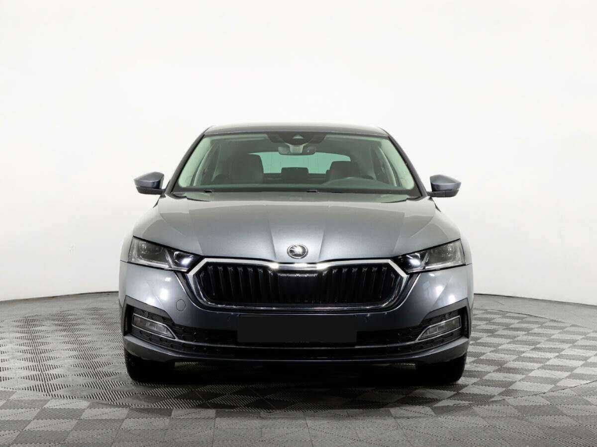 Б/У Шкода Октавия 2021 года. Фото: #1