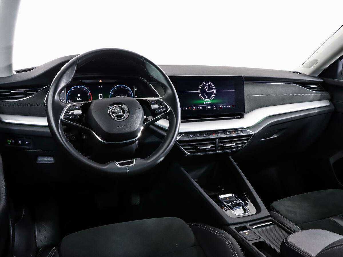 Б/У Шкода Октавия 2021 года. Фото: #8