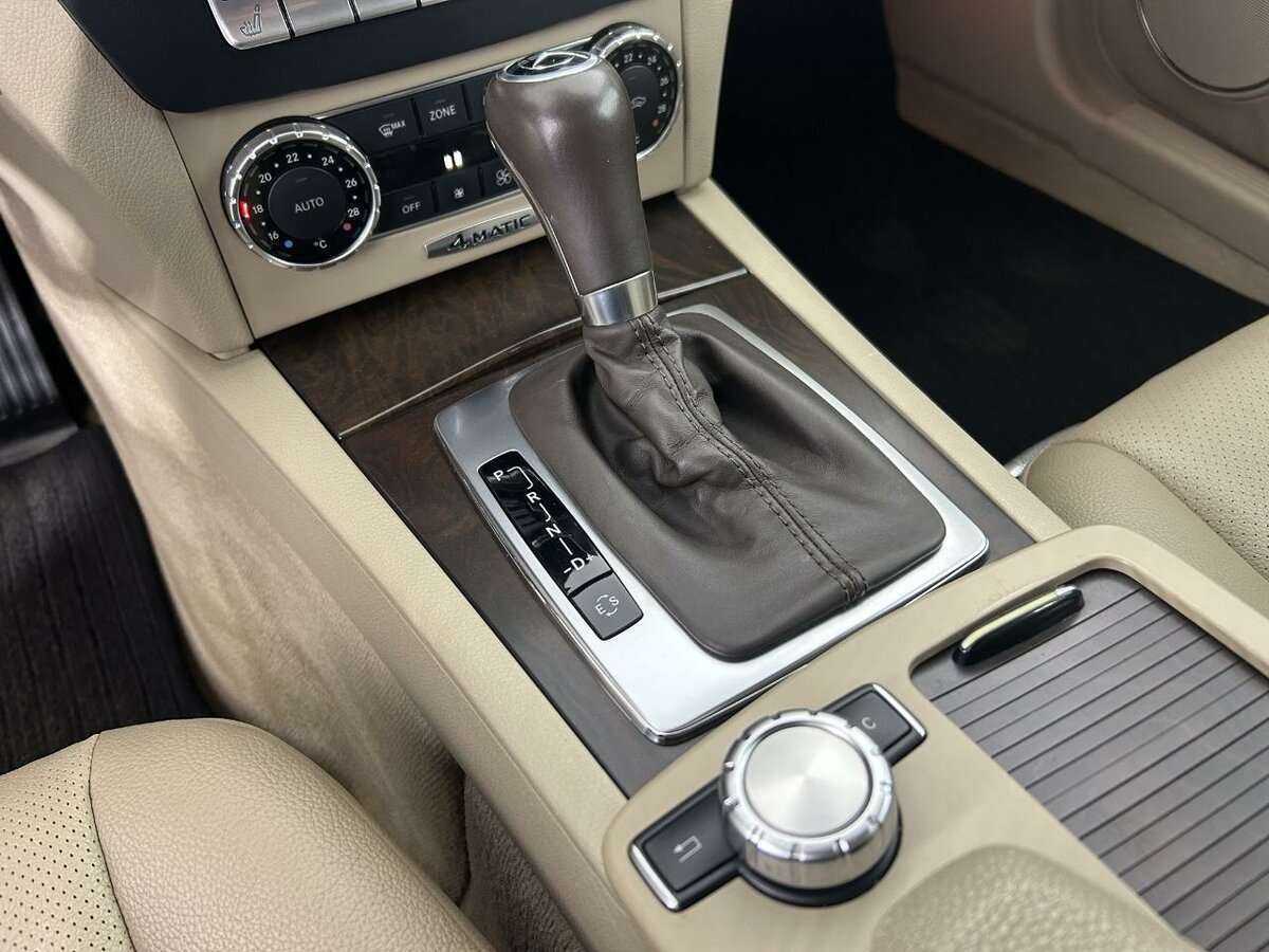 Б/У Мерседес-Бенц Ц-Класс 2013 года. Фото: #11