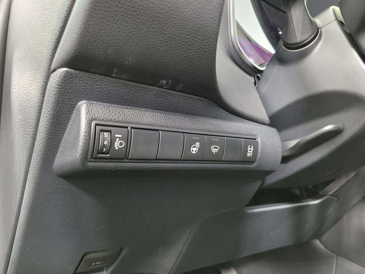 Б/У Тойота Королла 2019 года. Фото: #8