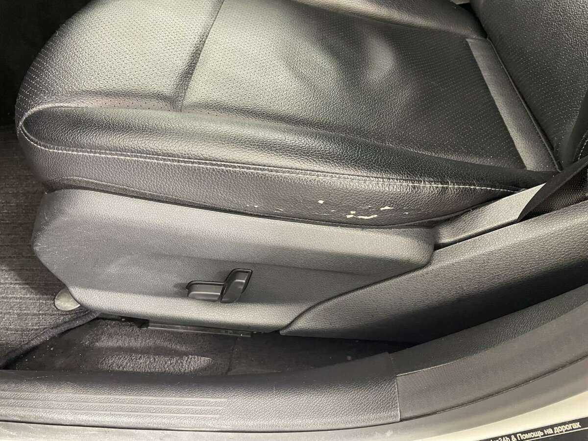 Б/У Мерседес-Бенц Ц-Класс 2015 года. Фото: #9