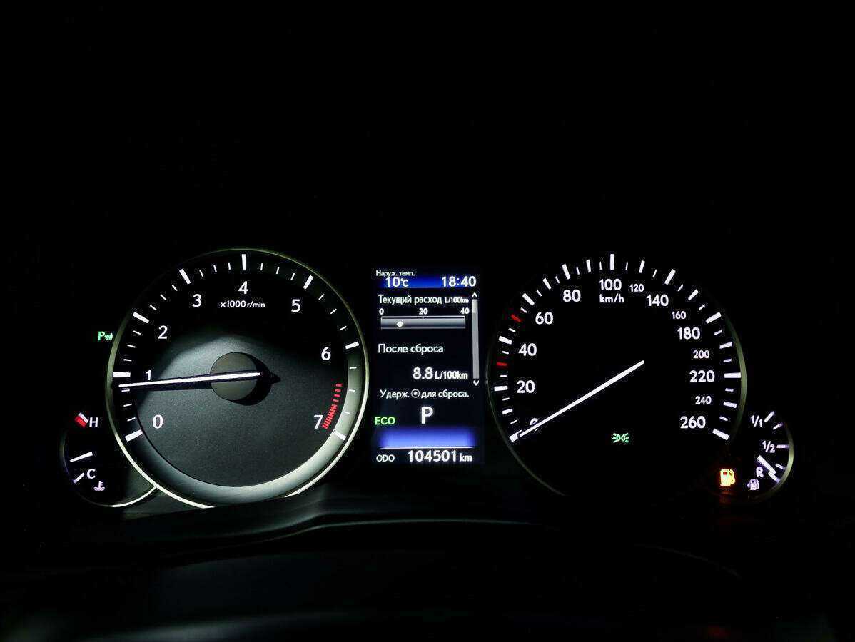 Б/У Лексус ЕС 2017 года. Фото: #32