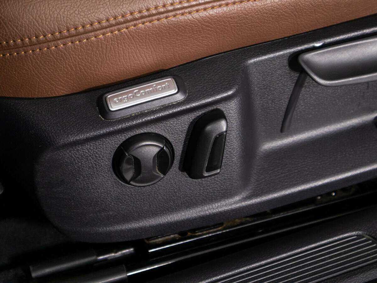 Б/У Фольксваген Пассат 2017 года. Фото: #15