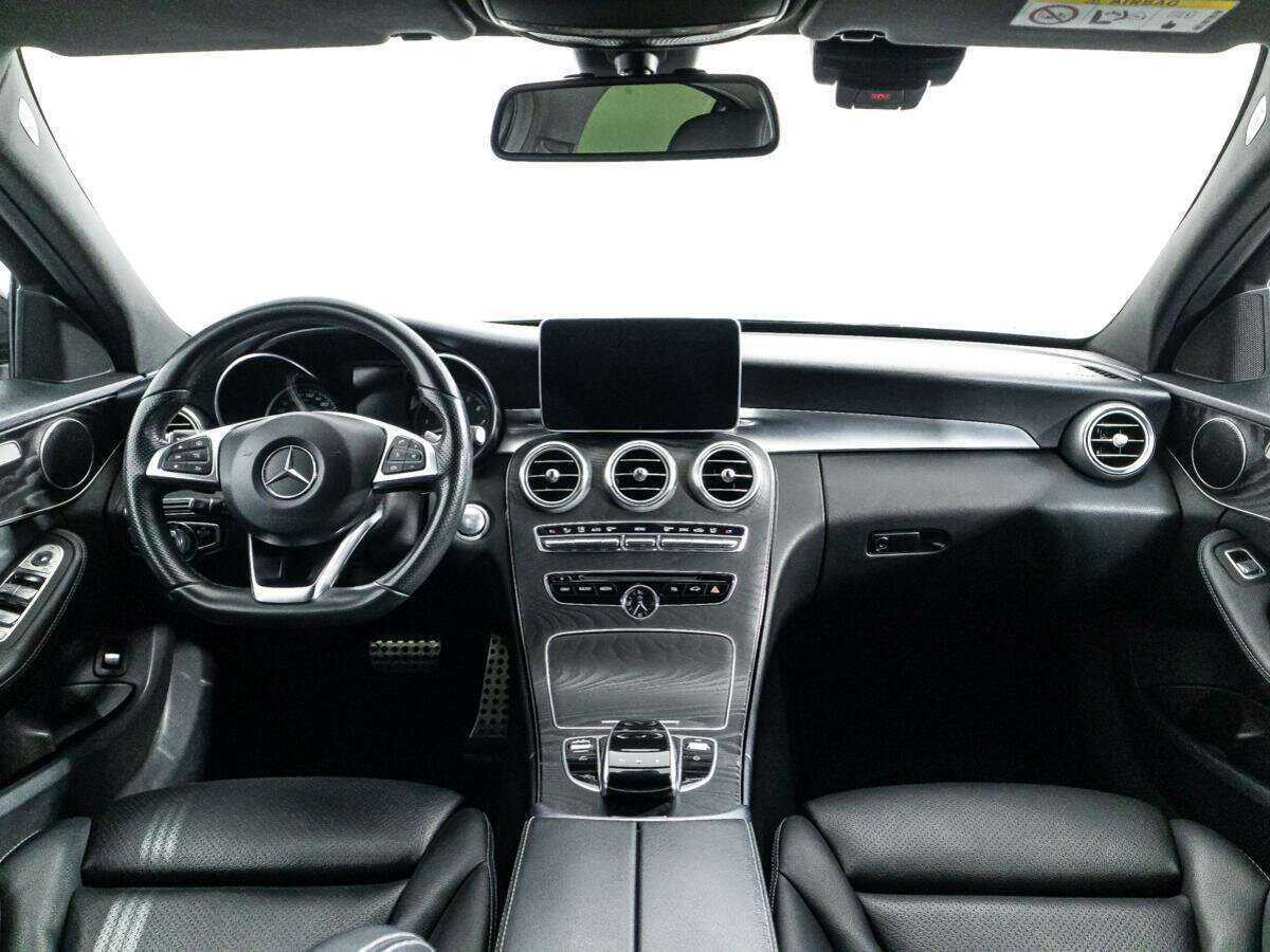 Б/У Мерседес-Бенц Ц-Класс 2018 года. Фото: #12