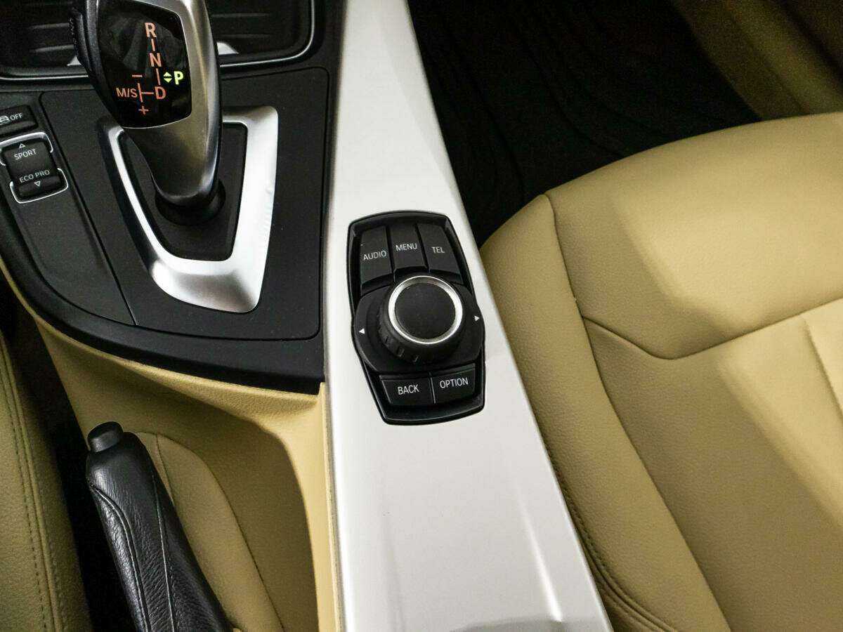 Б/У БМВ 3 серии 2014 года. Фото: #14