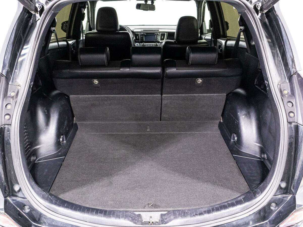 Б/У Тойота Рав4 2016 года. Фото: #14