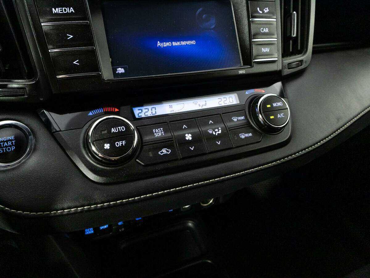 Б/У Тойота Рав4 2016 года. Фото: #17