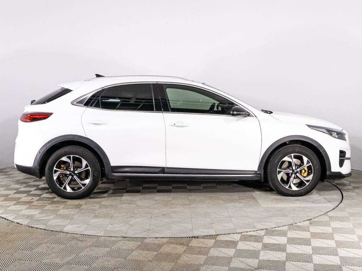 Б/У Киа Икс-Сид 2021 года. Фото: #3