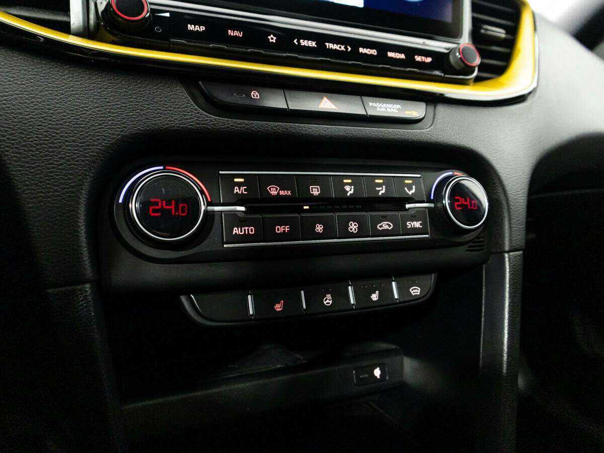 Б/У Киа Икс-Сид 2021 года. Фото: #21