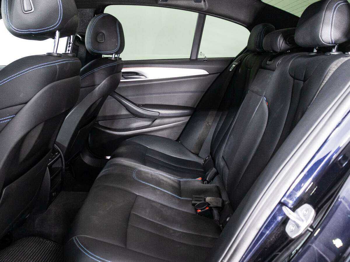 Б/У БМВ 5 серии 2018 года. Фото: #8