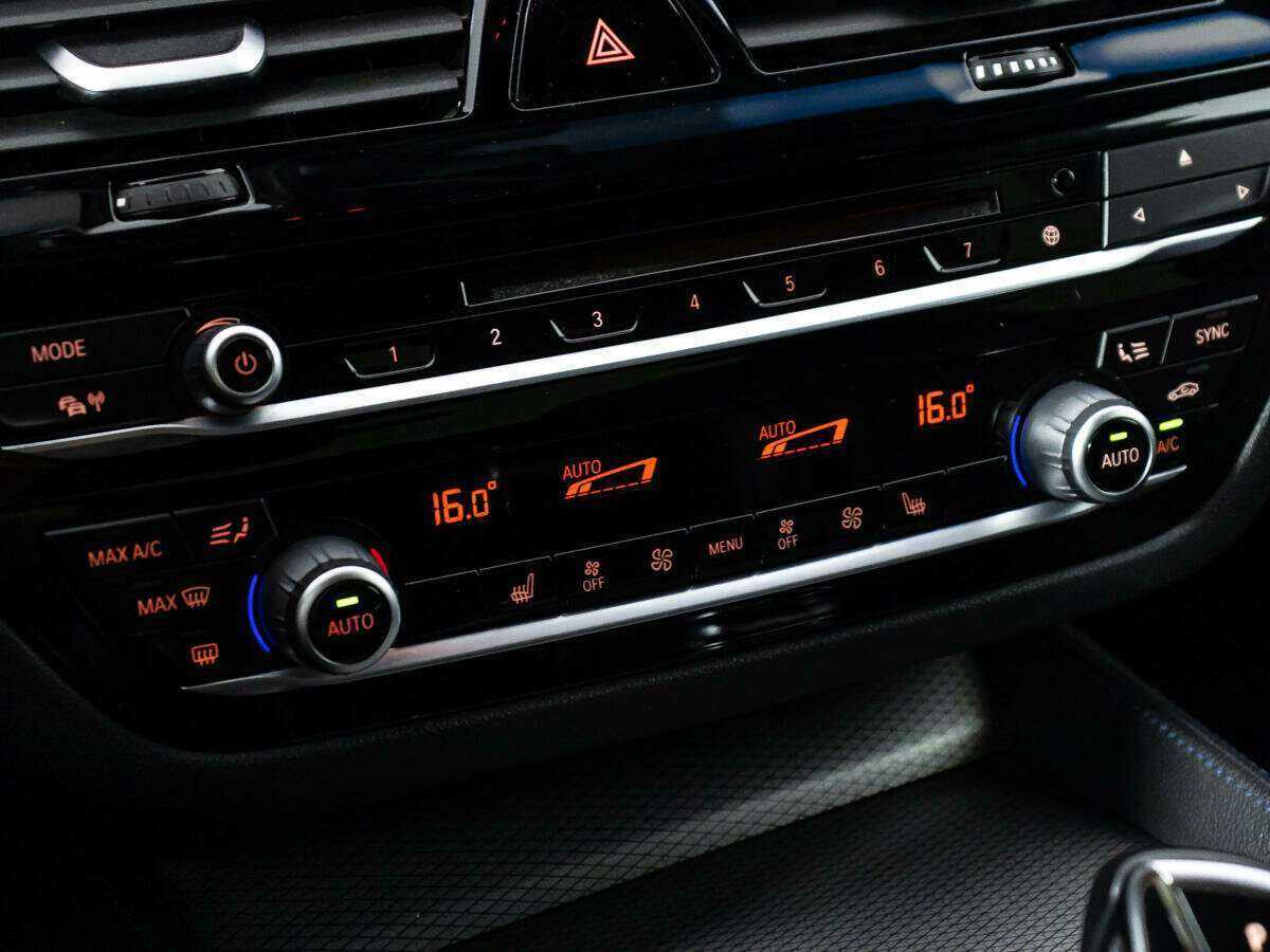 Б/У БМВ 5 серии 2018 года. Фото: #17