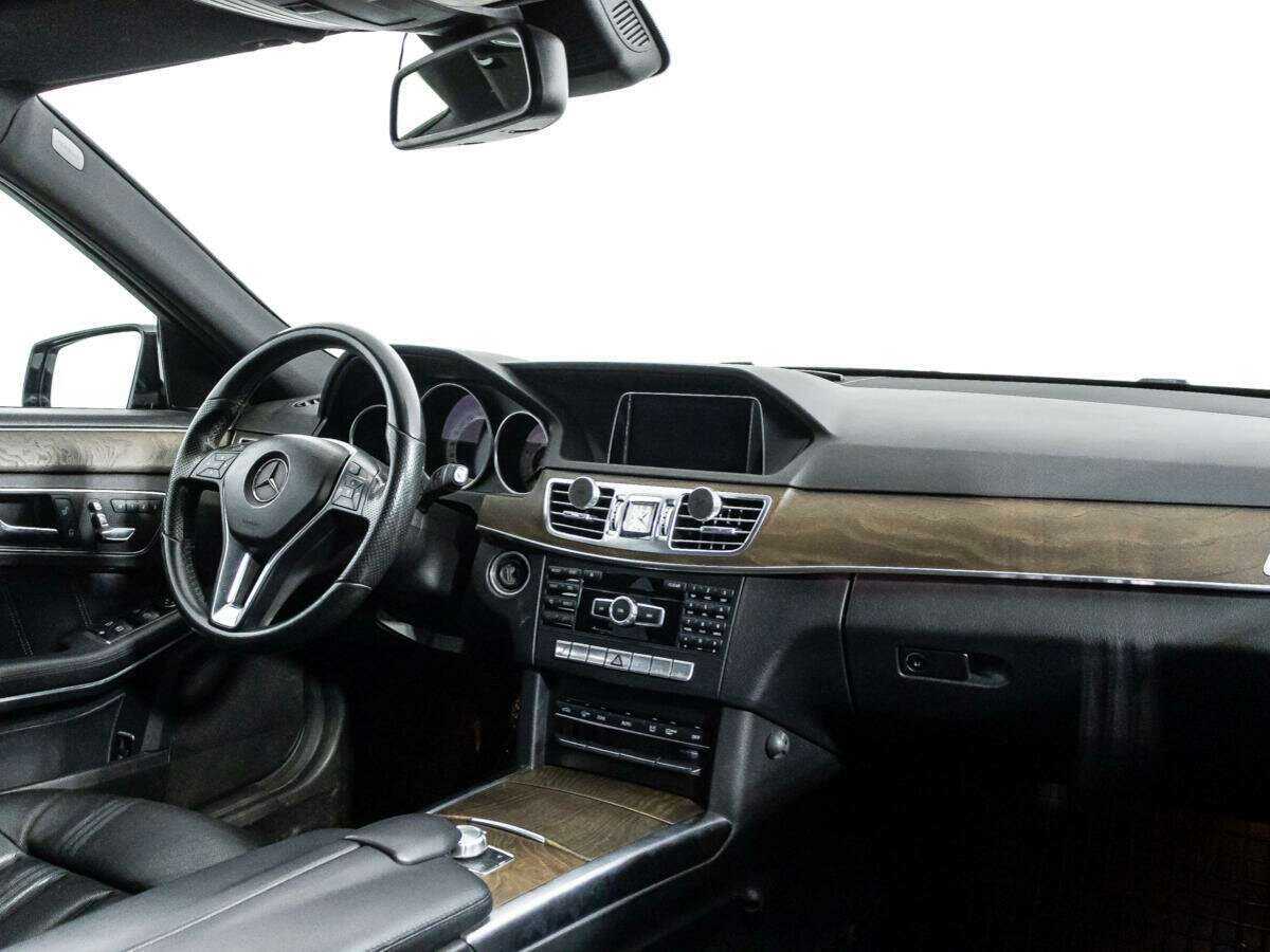 Б/У Мерседес-Бенц Е-Класс 2014 года. Фото: #8