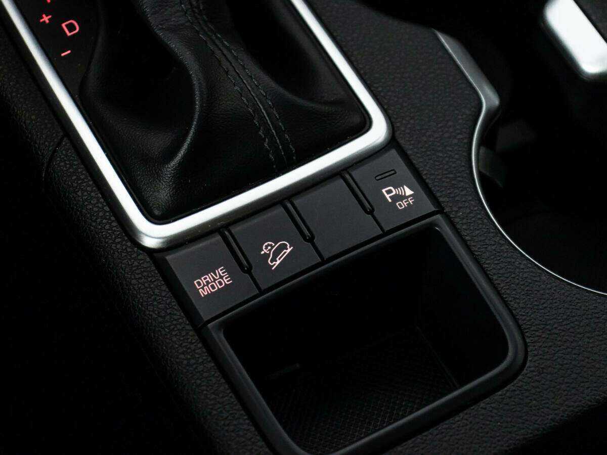 Б/У Киа Спортейдж 2018 года. Фото: #17