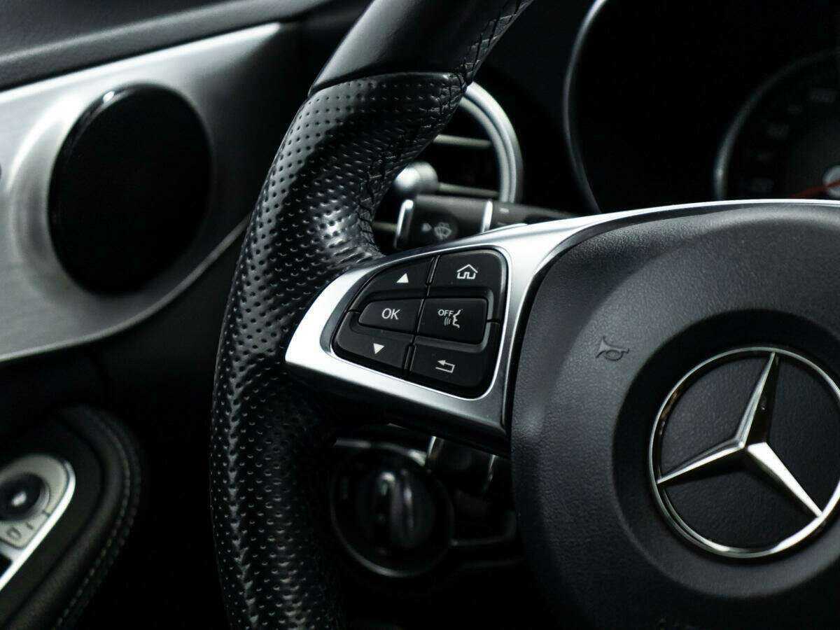 Б/У Мерседес-Бенц Ц-Класс 2017 года. Фото: #21