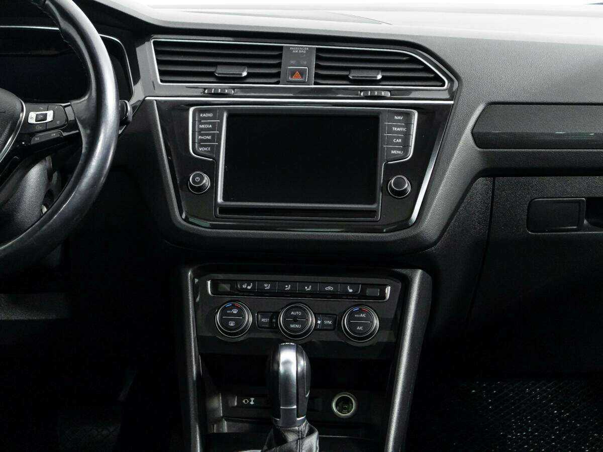 Б/У Фольксваген Тигуан 2017 года. Фото: #13