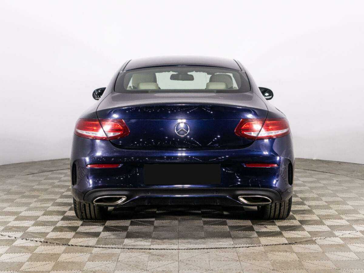 Б/У Мерседес-Бенц Ц-Класс 2017 года. Фото: #5