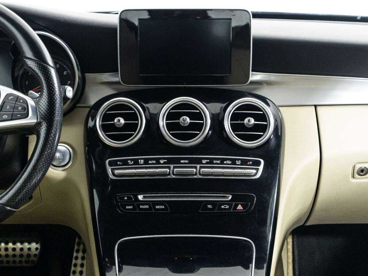 Б/У Мерседес-Бенц Ц-Класс 2017 года. Фото: #13