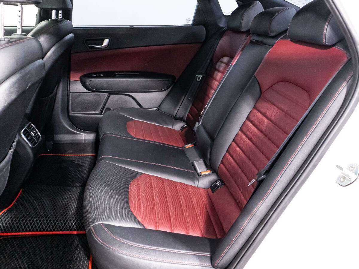 Б/У Киа Оптима 2018 года. Фото: #9