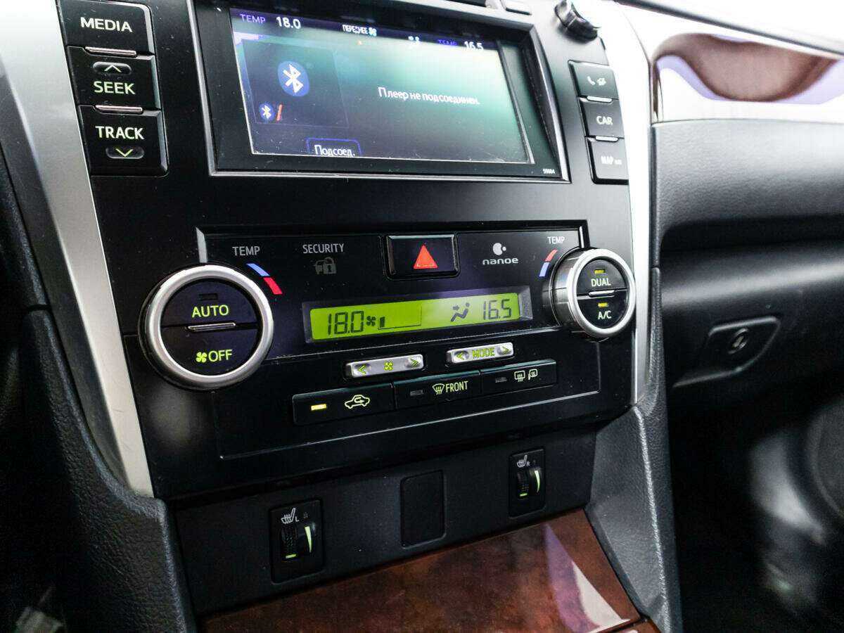 Б/У Тойота Камри 2013 года. Фото: #16