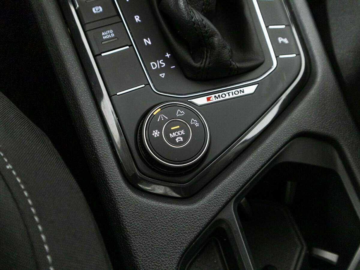 Б/У Фольксваген Тигуан 2019 года. Фото: #16