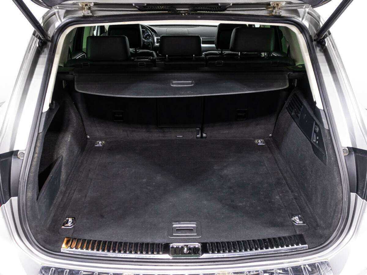 Б/У Фольксваген Туарег 2015 года. Фото: #12