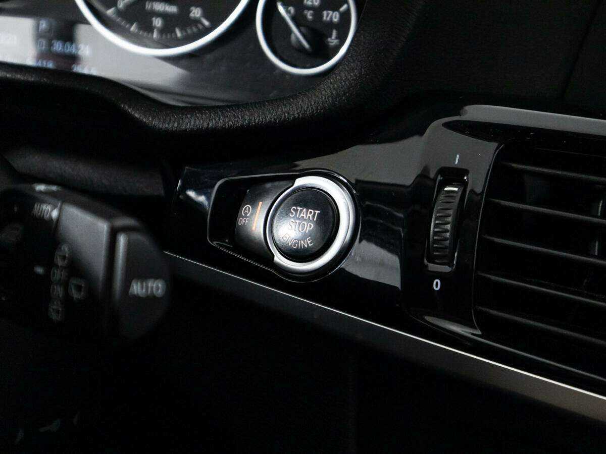 Б/У БМВ Икс3 2014 года. Фото: #16