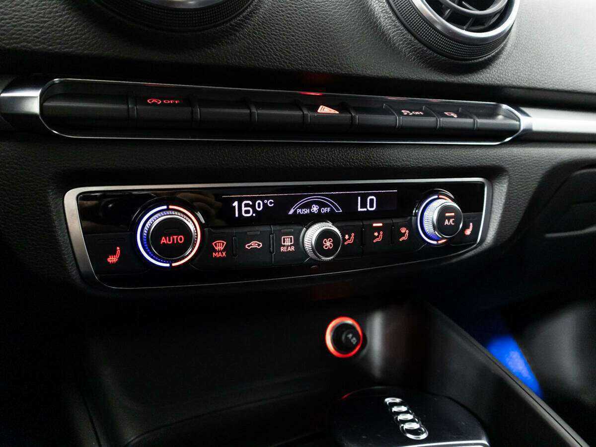 Б/У Ауди А3 2015 года. Фото: #14