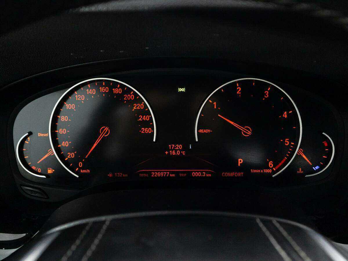 Б/У БМВ 5 серии 2017 года. Фото: #11