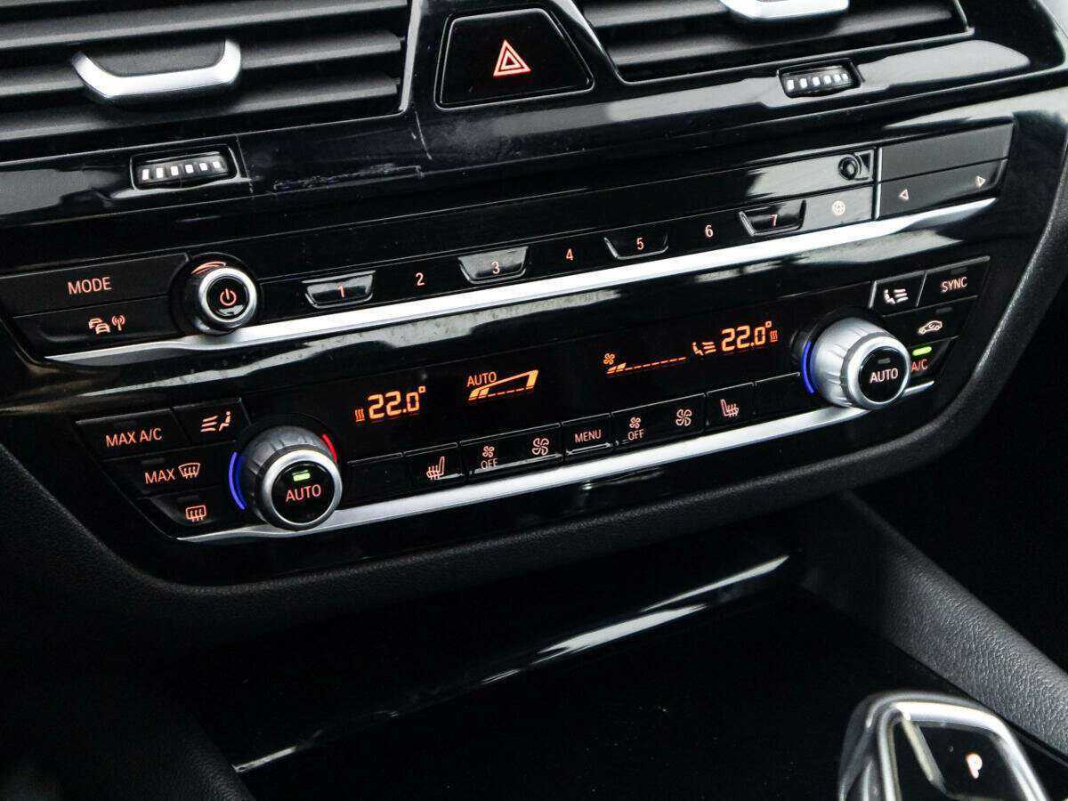 Б/У БМВ 5 серии 2017 года. Фото: #16