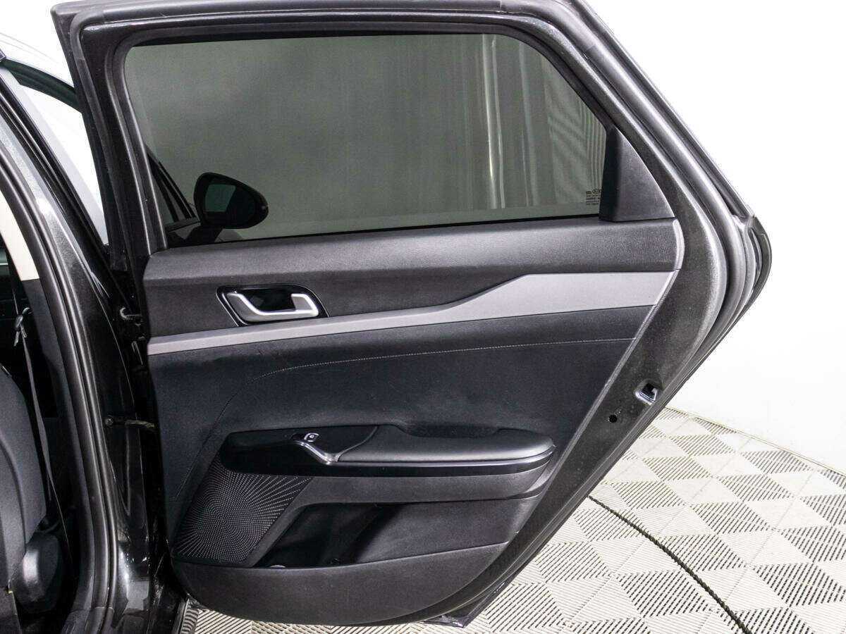 Б/У Киа К5 2021 года. Фото: #25