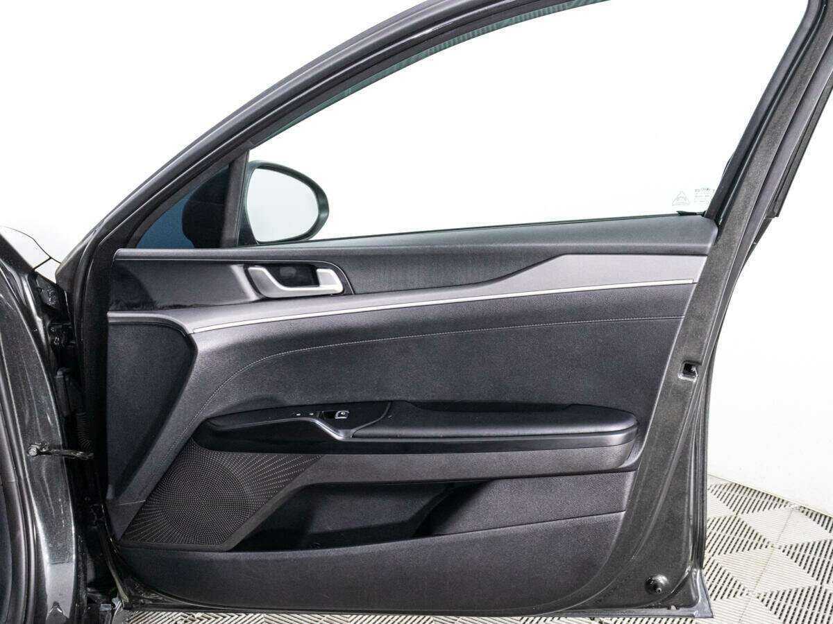 Б/У Киа К5 2021 года. Фото: #26