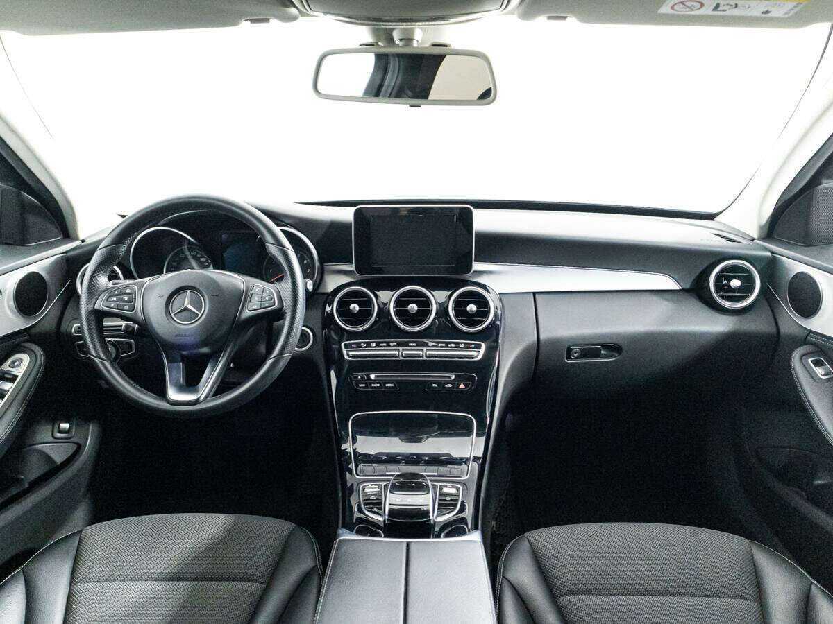 Б/У Мерседес-Бенц Ц-Класс 2015 года. Фото: #12