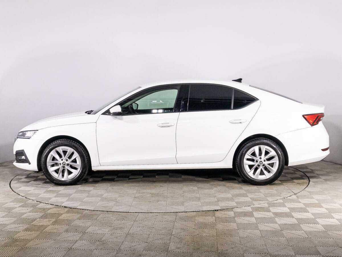 Б/У Шкода Октавия 2021 года. Фото: #7