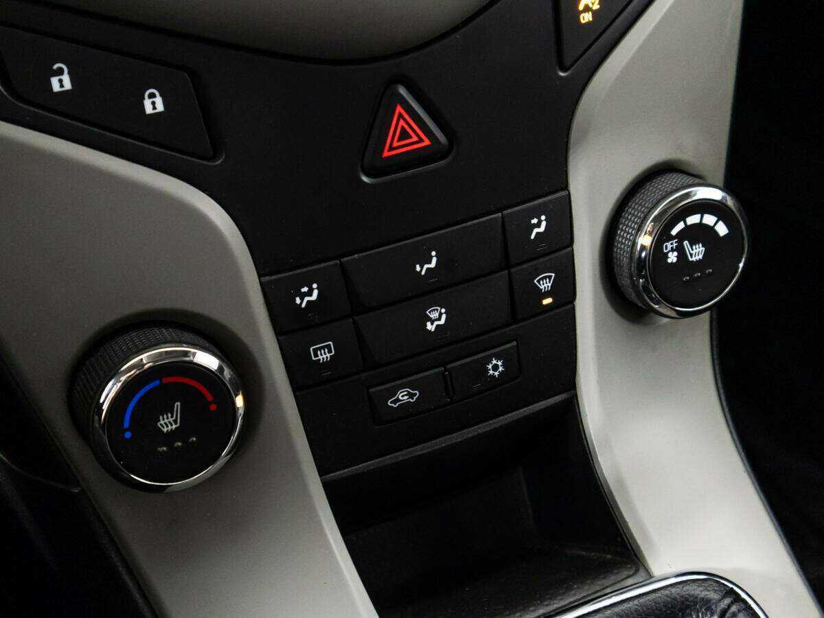 Б/У Шевроле Круз 2012 года. Фото: #14