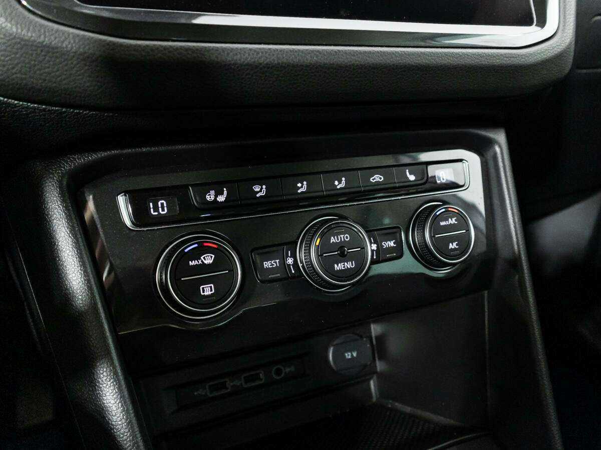 Б/У Фольксваген Тигуан 2019 года. Фото: #15