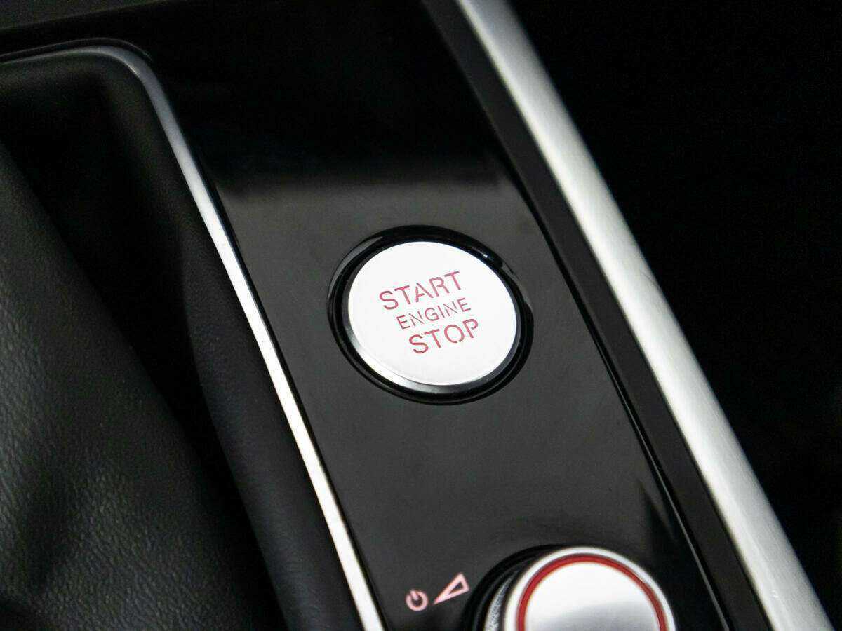 Б/У Ауди А6 2016 года. Фото: #17