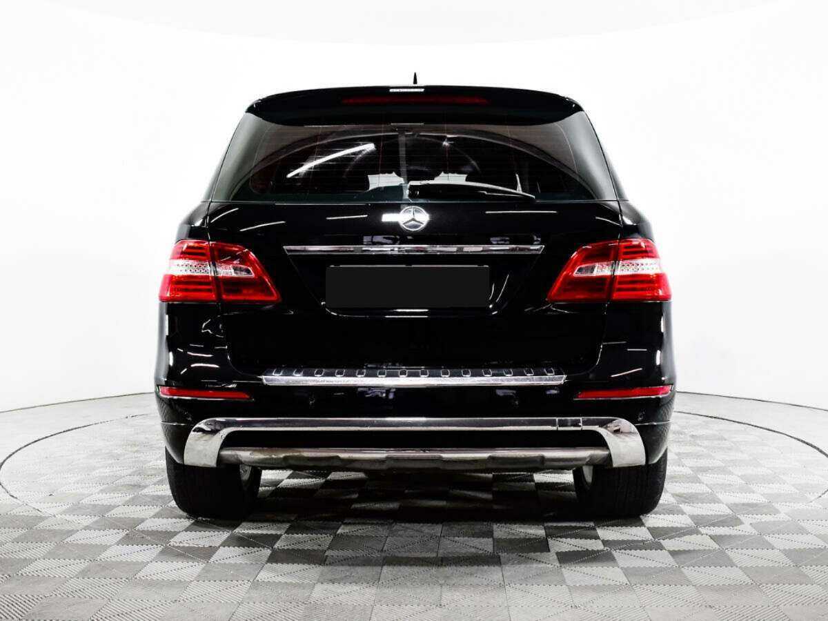 Б/У Мерседес-Бенц М-Класс 2013 года. Фото: #5