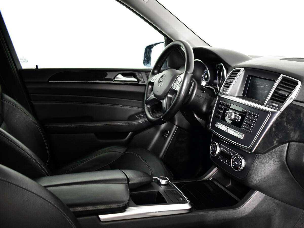 Б/У Мерседес-Бенц М-Класс 2013 года. Фото: #8