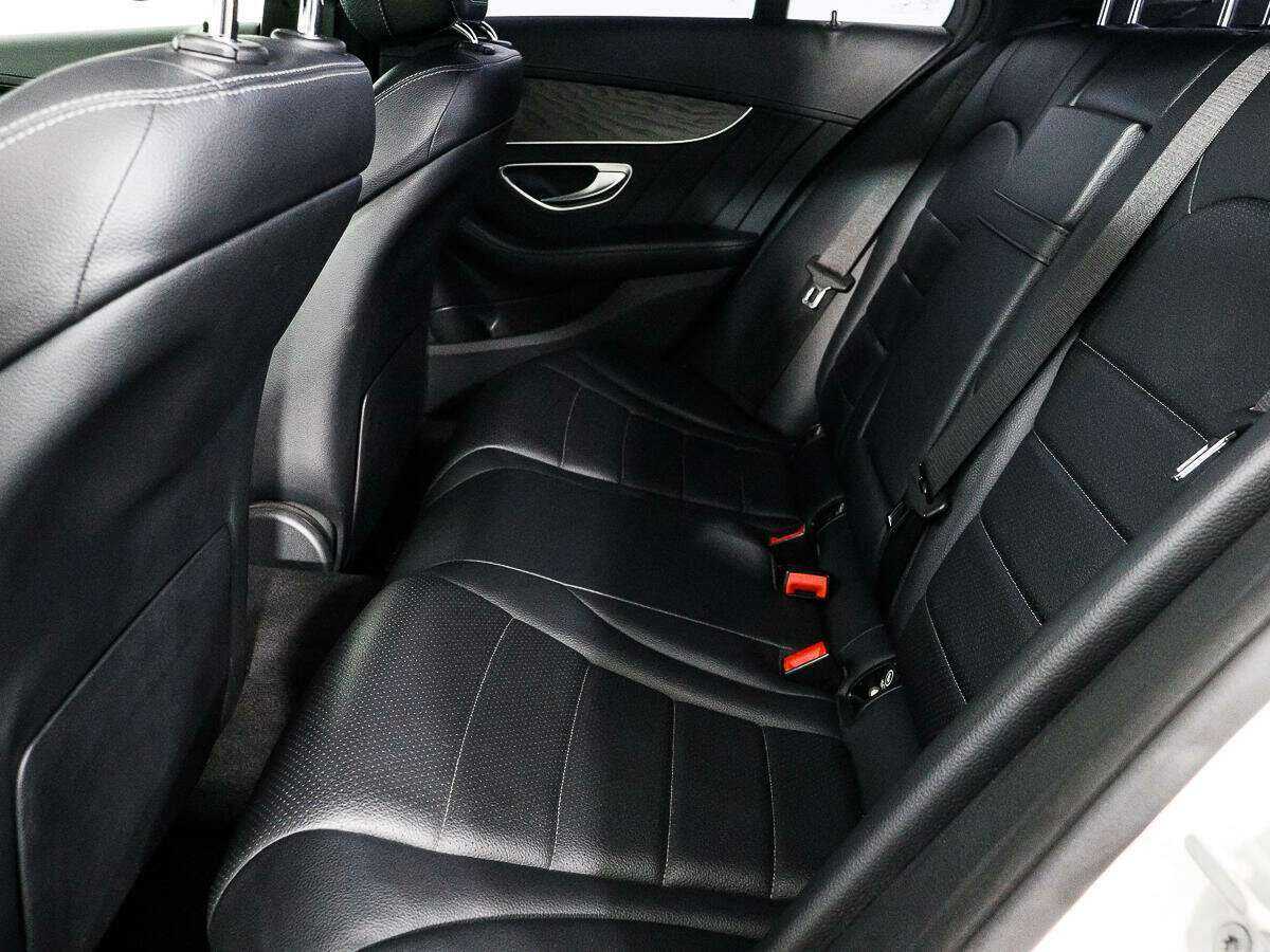 Б/У Мерседес-Бенц Ц-Класс 2014 года. Фото: #9