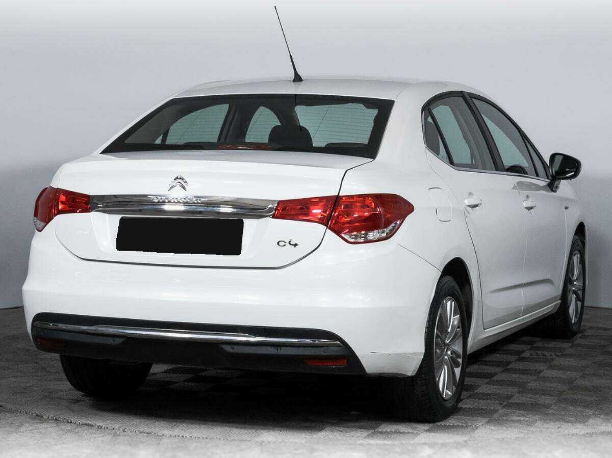 Б/У Ситроен Ц4 2016 года. Фото: #4