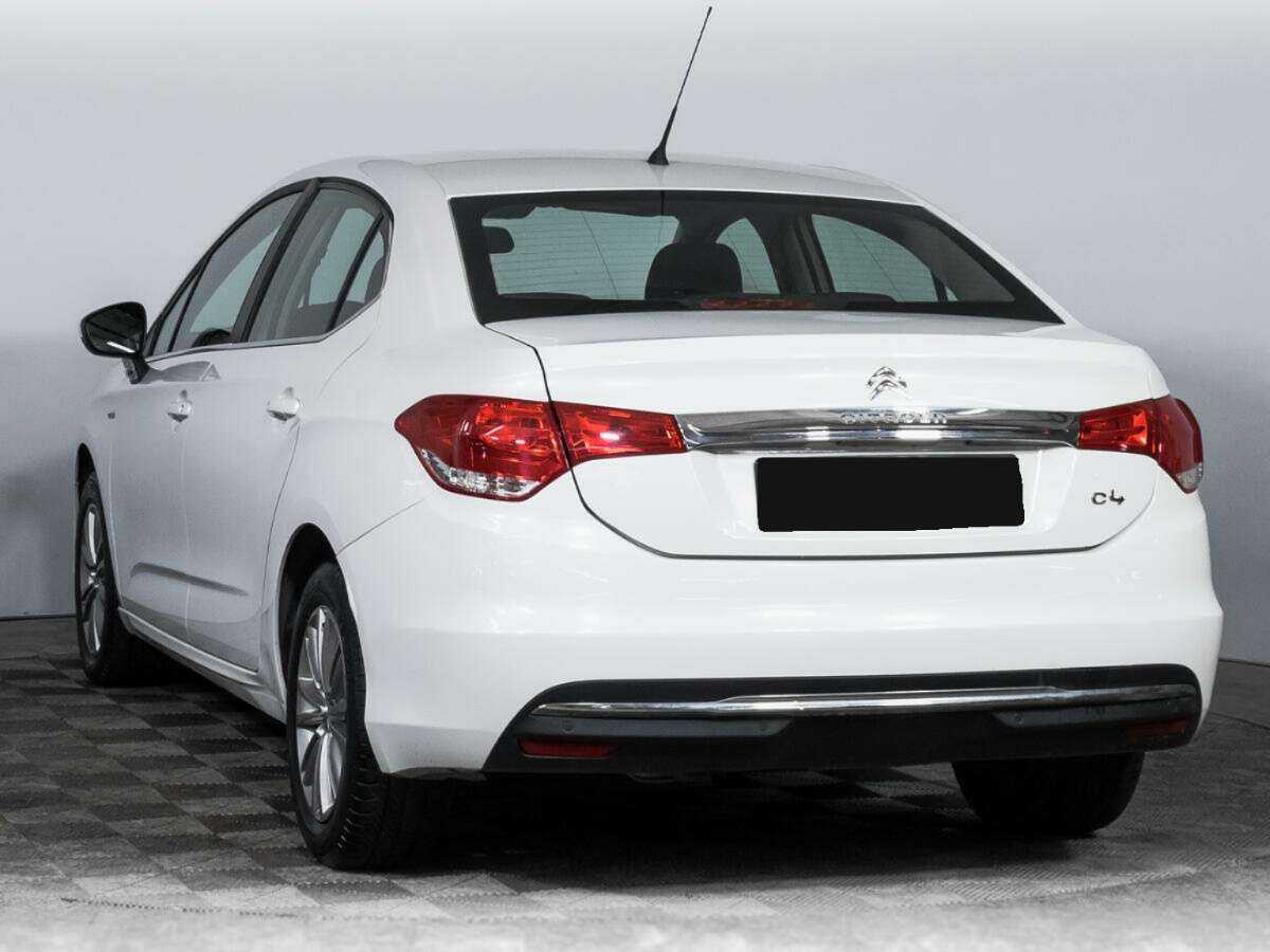 Б/У Ситроен Ц4 2016 года. Фото: #6