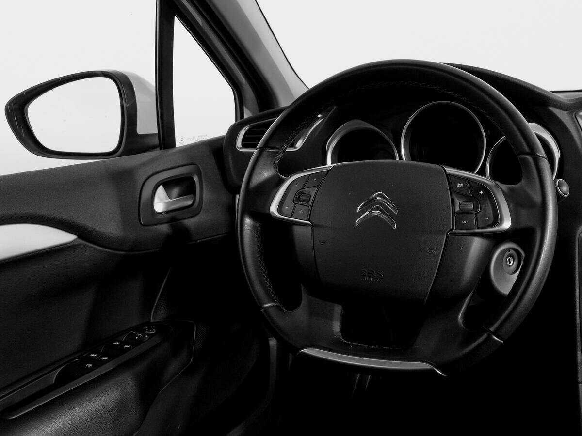 Б/У Ситроен Ц4 2016 года. Фото: #13