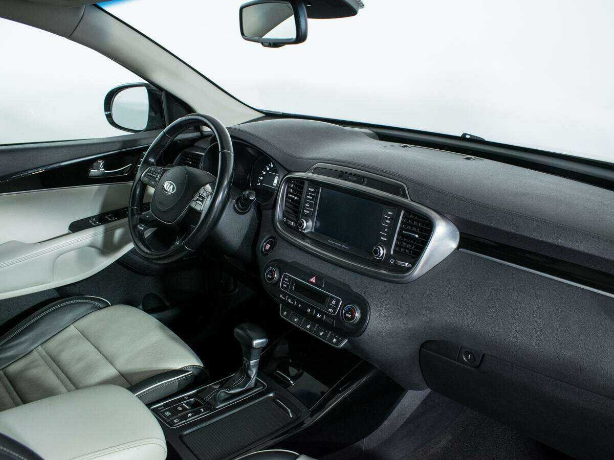 Б/У Киа Соренто 2018 года. Фото: #8