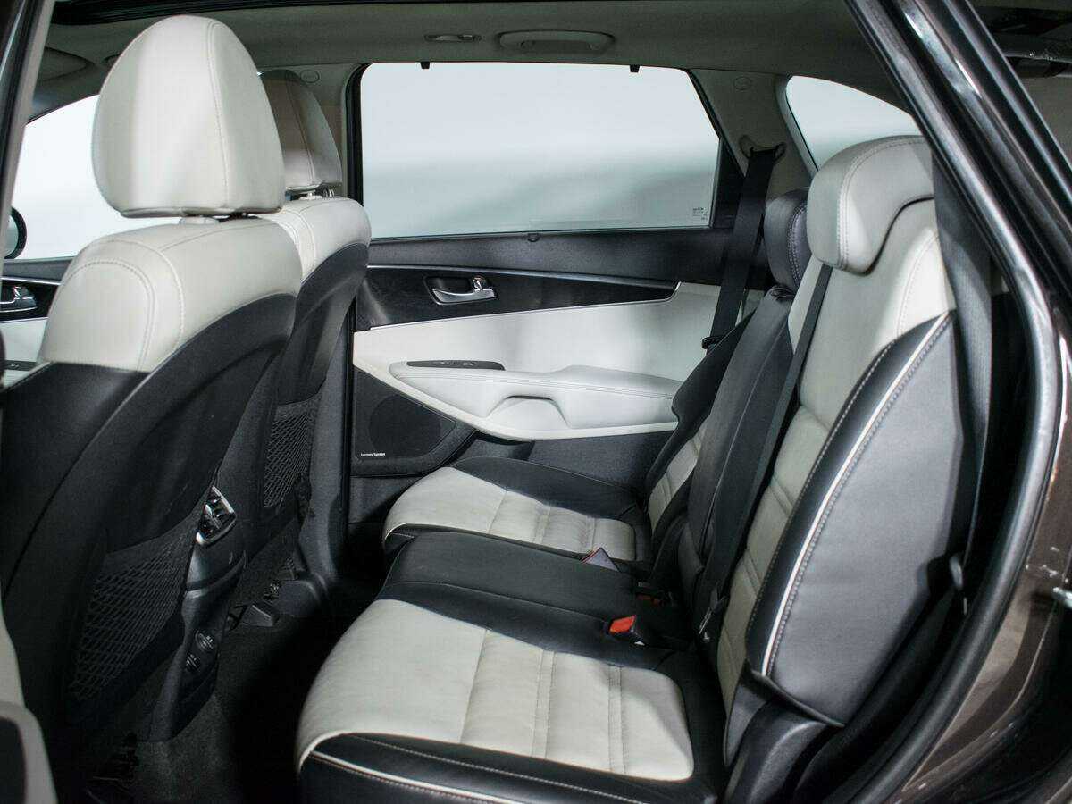 Б/У Киа Соренто 2018 года. Фото: #9