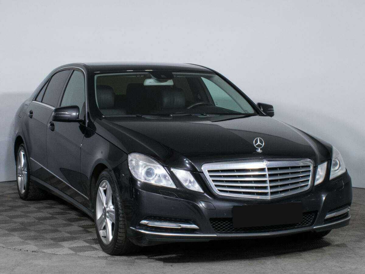 Б/У Мерседес-Бенц Е-Класс 2012 года. Фото: #2