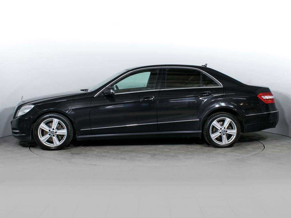 Б/У Мерседес-Бенц Е-Класс 2012 года. Фото: #8