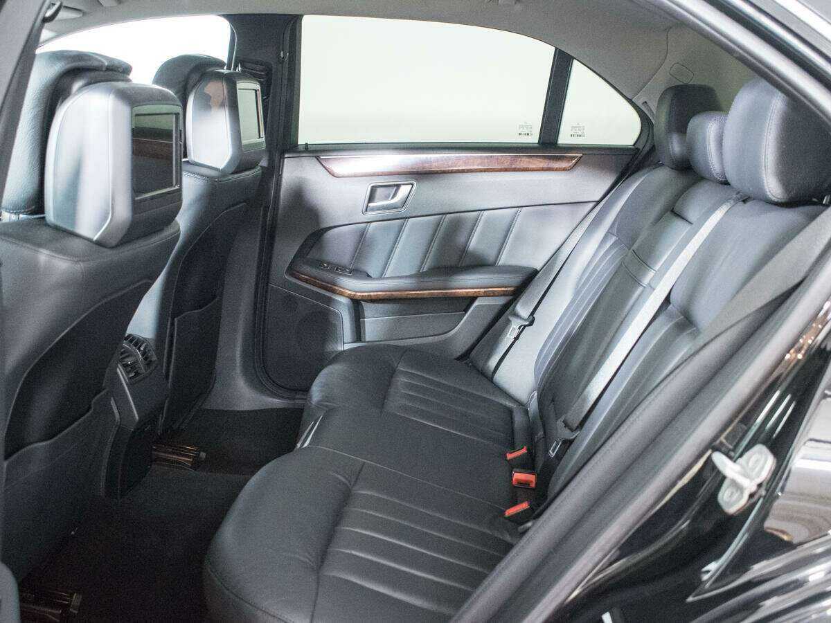 Б/У Мерседес-Бенц Е-Класс 2012 года. Фото: #10