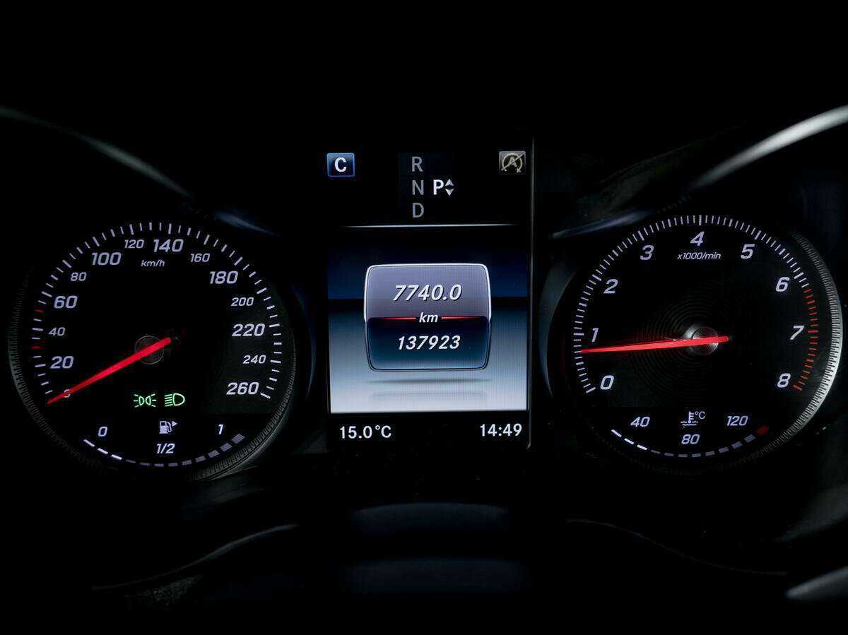 Б/У Мерседес-Бенц Ц-Класс 2017 года. Фото: #10