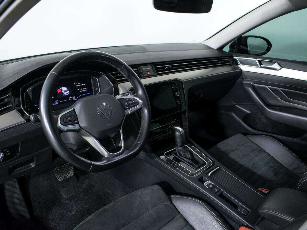 Б/У Фольксваген Пассат 2021 года. Фото: #11